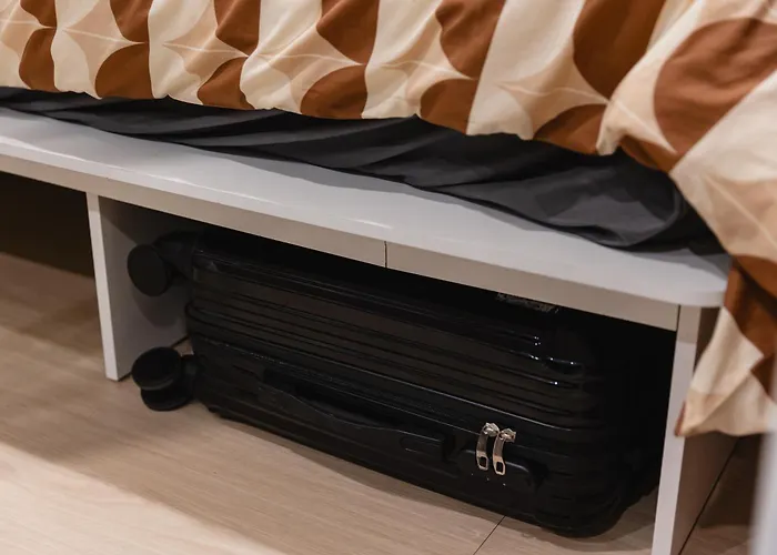 Budget Prime Location 2 Bedroom 6 Persons Patong Beach