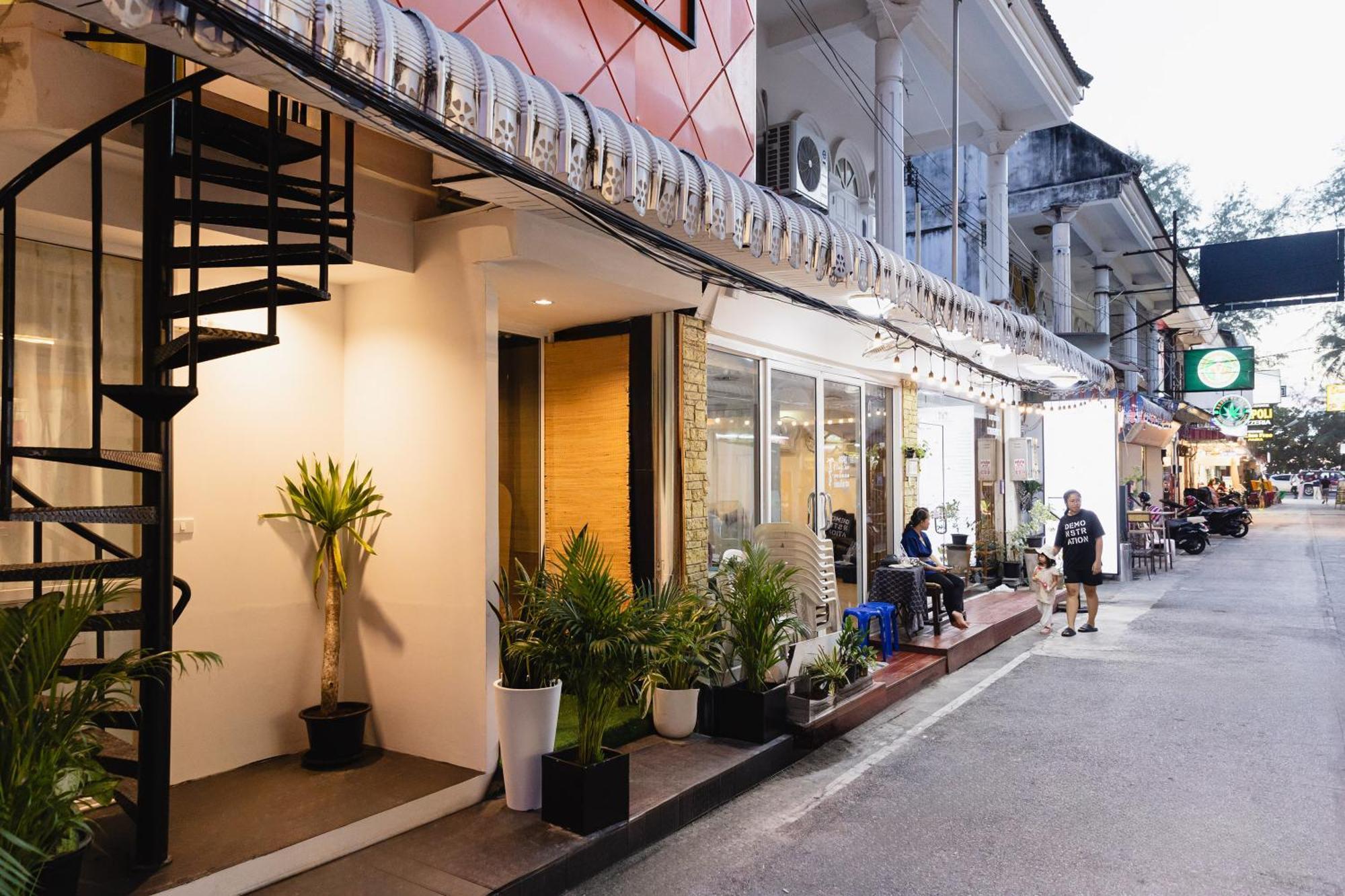 Pangsapuri Budget Prime Location 2 Bedroom 6 Persons Patong