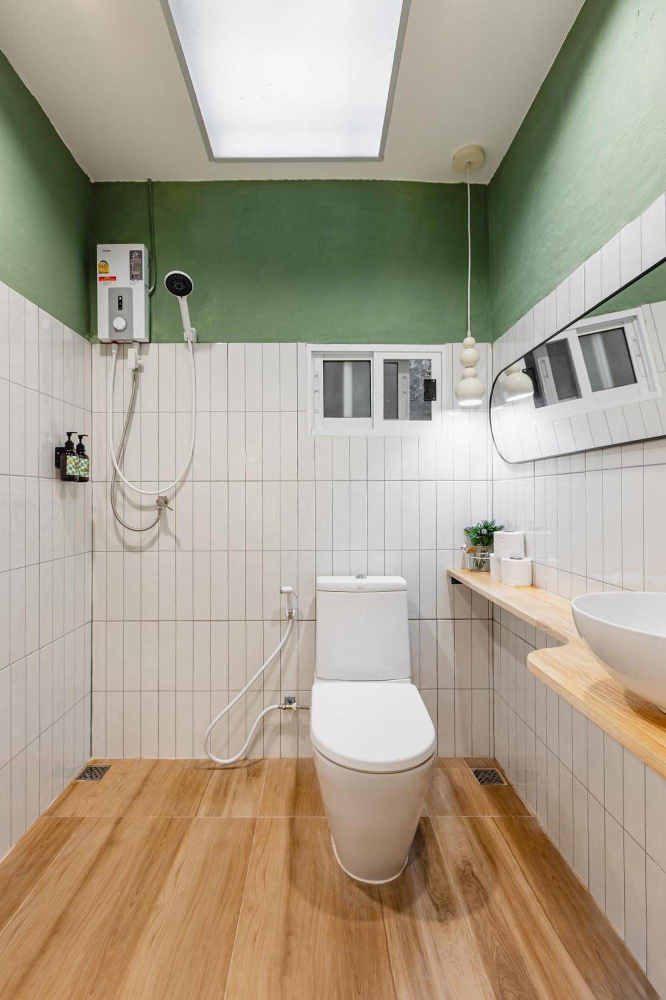 Budget Prime Location 2 Bedroom 6 Persons Appartement Patong